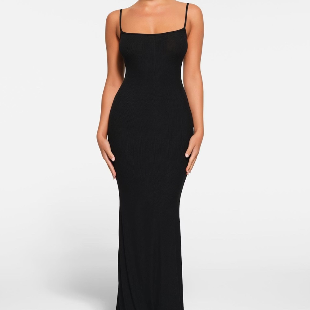 NWT Skims Soft Lounge Petite Long Slip Dress in Size SP in Onyx